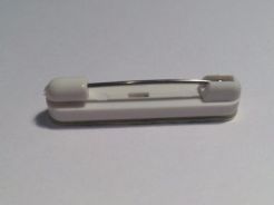 Zapinka agrafka z podklejeniem biała 37x7mm 987-218